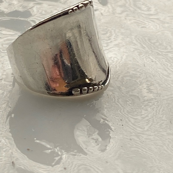 Silpada Vintage Sterling Cuff Ring size 9
R1686 - Picture 5 of 9